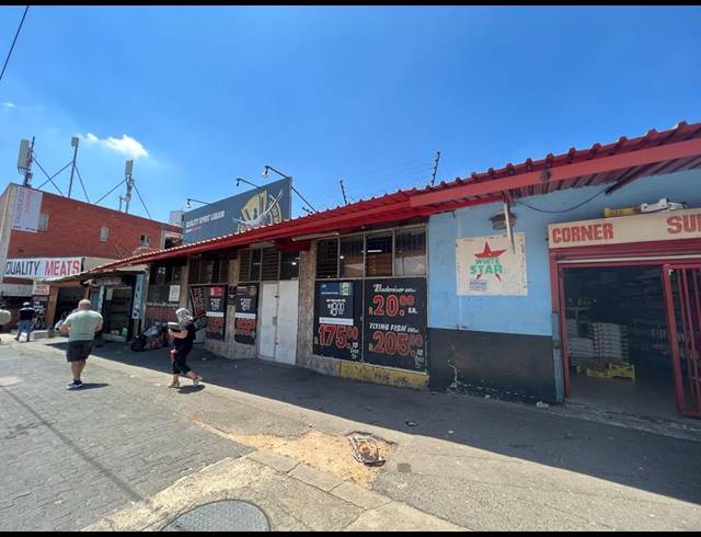 M² BUILDING FOR SALE IN ROSETTENVILLE